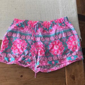 Vineyard Vines shorts
